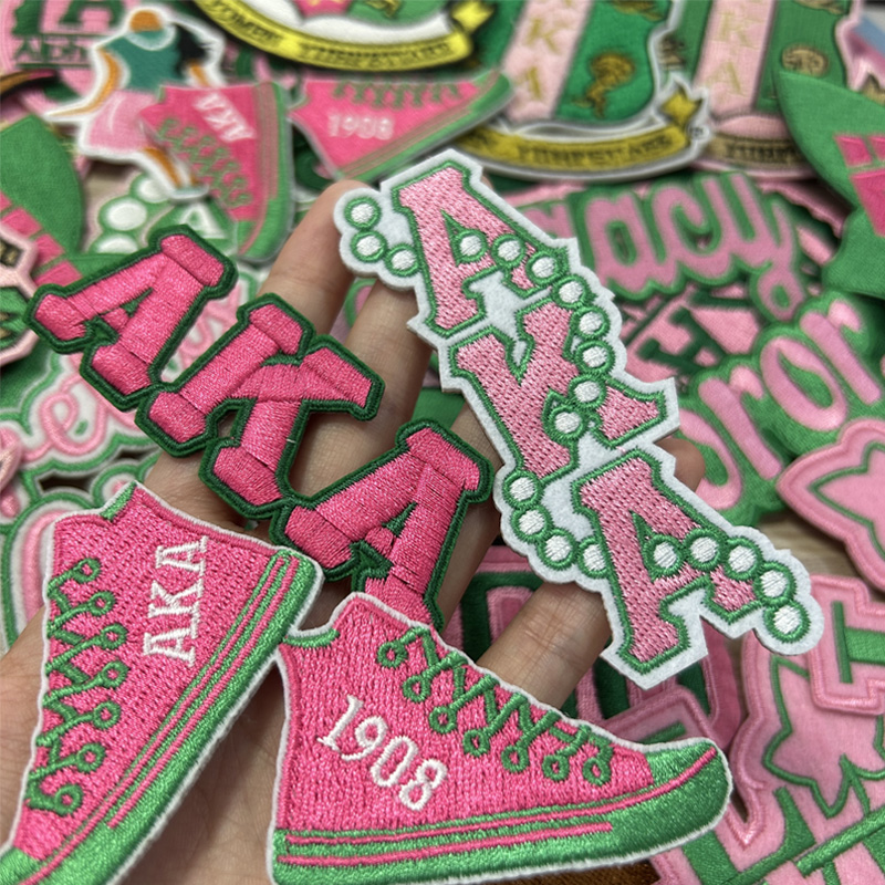 AKA Haftowane naszywki na kurt – Embroidery Alpha recenzja i cena