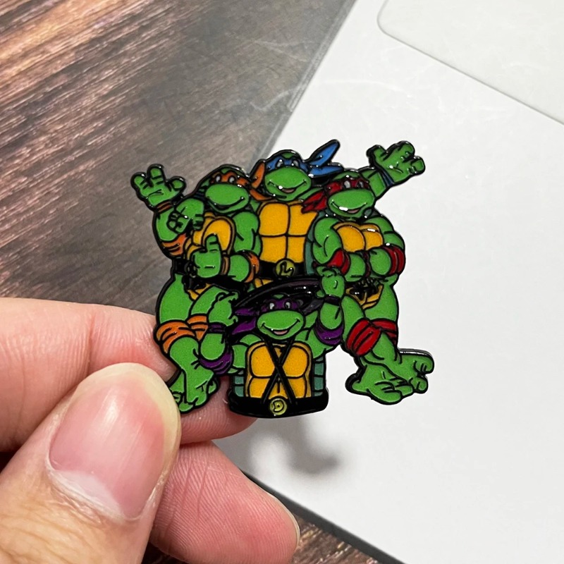 Przypinka emaliowana z motywem – Embroidery Fish recenzja i cena