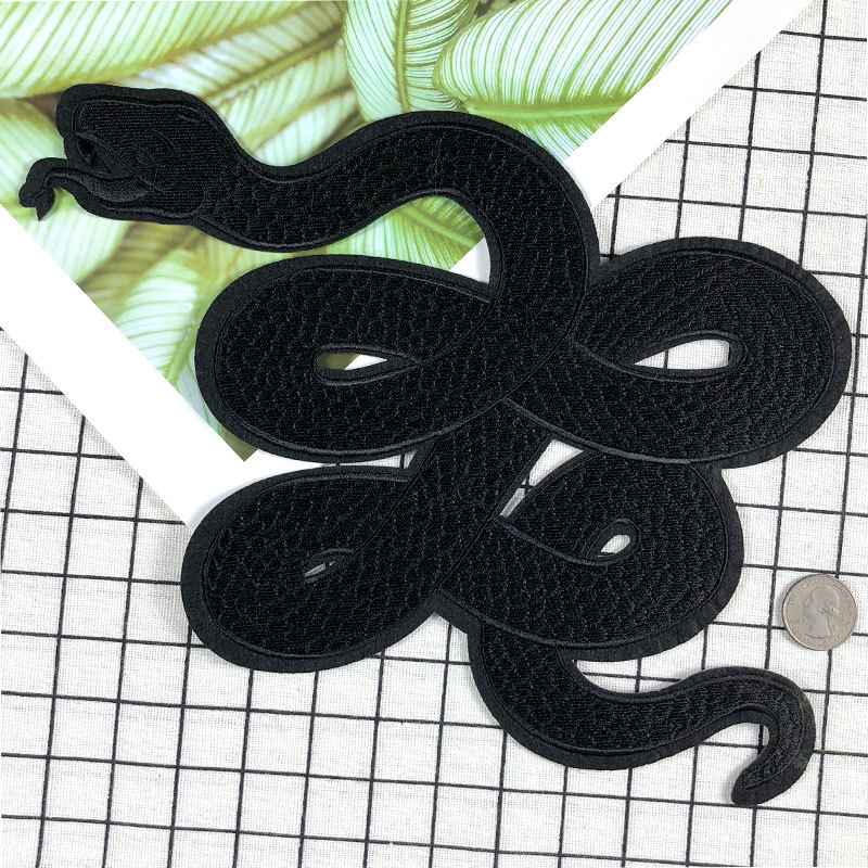 1 szt. Czarny wąż haftowana na – Embroidery Alpha recenzja i cena