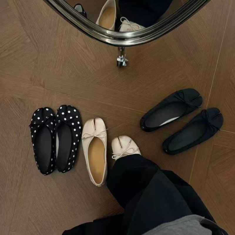 Słodkie kokardki, damskie wsuw – Embroidery Flat Shoes recenzja i cena
