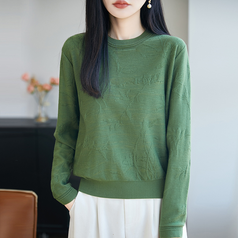 Wysokiej jakości damski sweter – Embroidery Yarns recenzja i cena