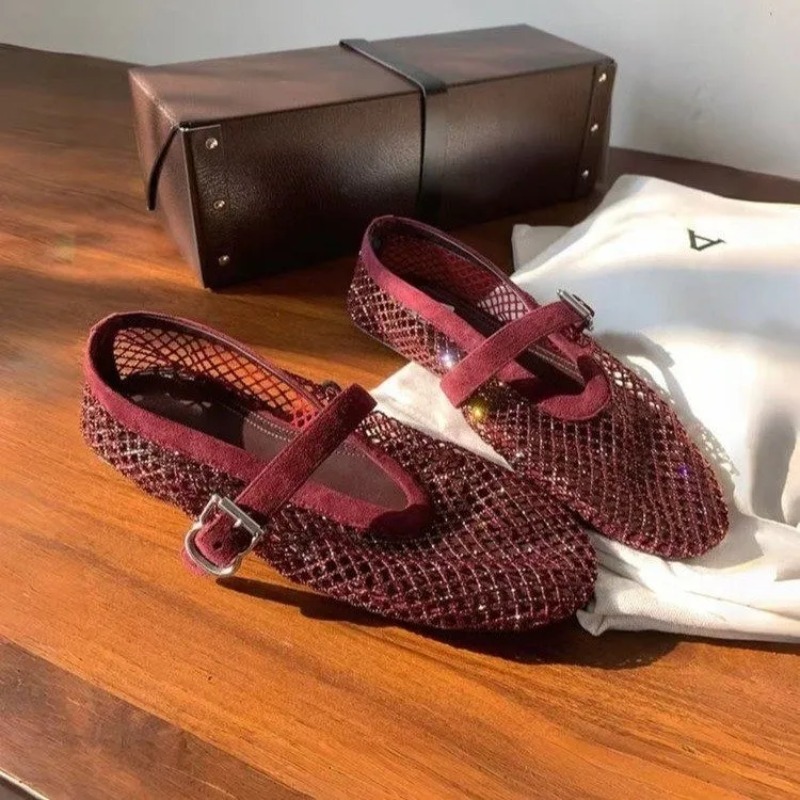 Ażurowe sandały Baotou z cyrko – Embroidery Flat Shoes recenzja i cena